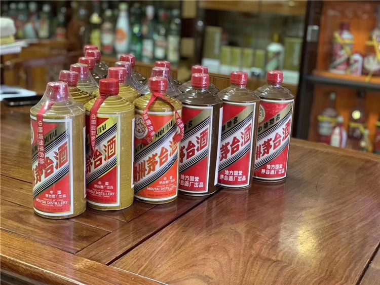 回收茅台酒时的鉴定方法